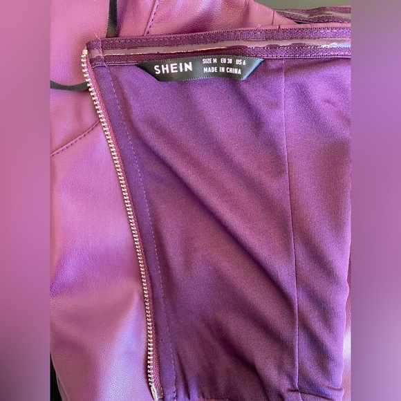 Purple Bustier Corset - Picture 5 of 5